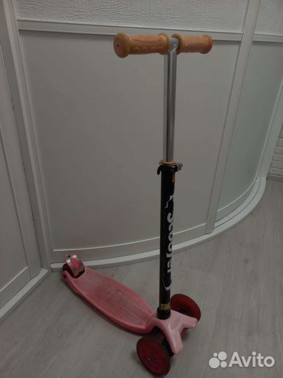 Самокат детский трехколесный
