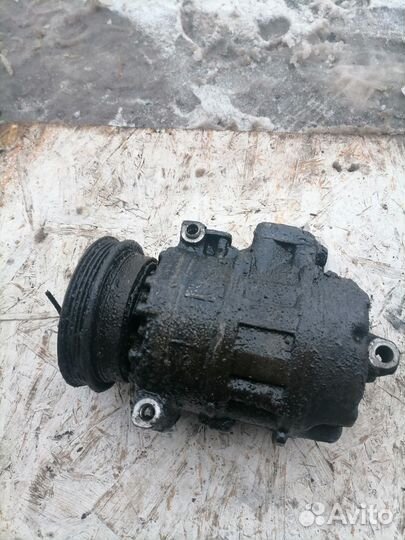 Компрессор кондиционера Фольцваген Пассат Б5+