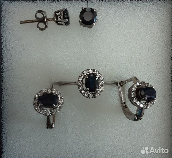 Комплект с сапфиром и фианитами