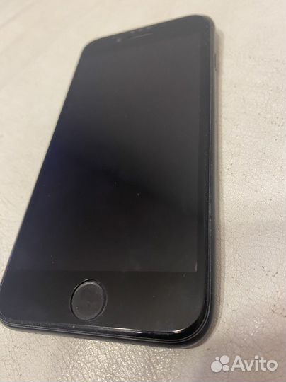 Телефон iPhone 7 32gb