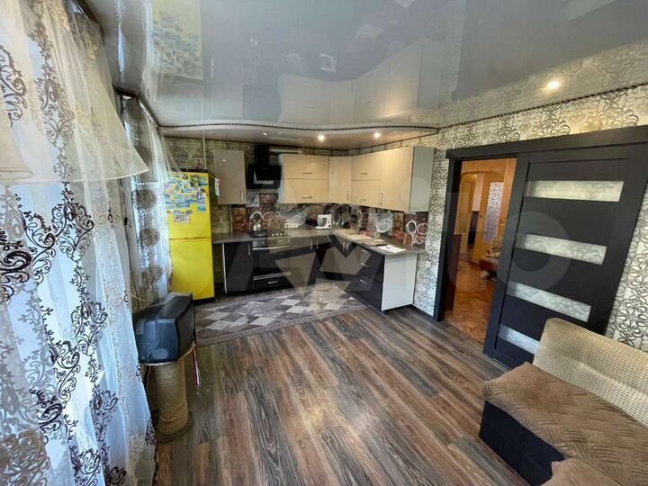 2-к. квартира, 58 м², 2/5 эт.