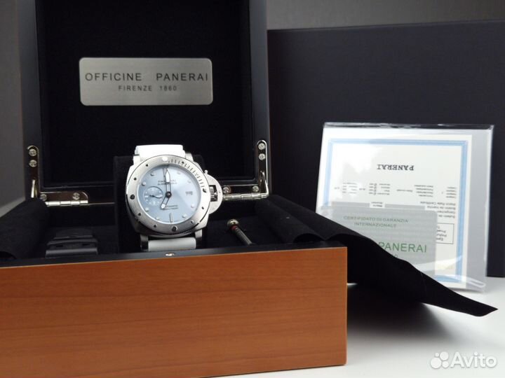 Часы Panerai Luminor Pam01223, marina