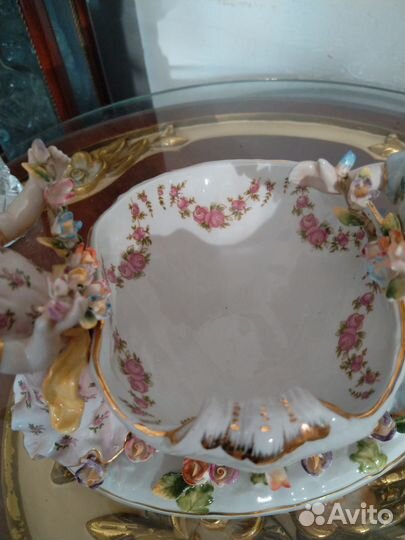 Ваза статуэтка фарфор девочки цветы лепка Красота