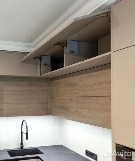 Гарнитур в стиле минимализм