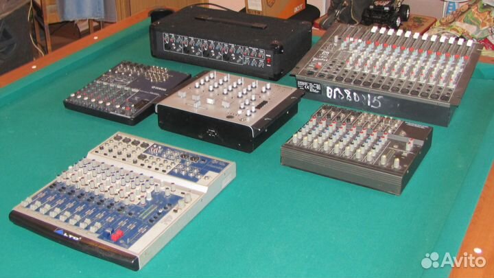 Микшерные пульты Микшер Yamaha Mackie Alto Phonic