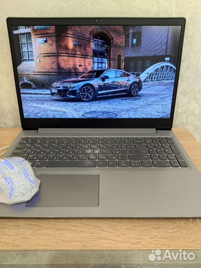 Игровой, Новый Lenovo core i5-1035G1-8 ядер/SSD/8