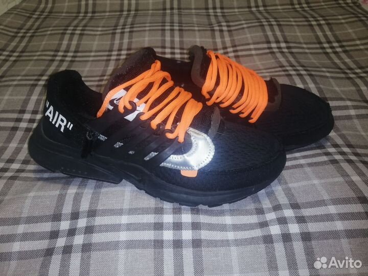 Кроссовки Nike
