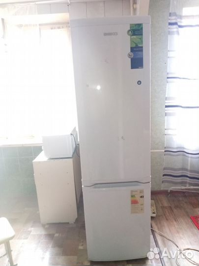 Холодильник бу beko