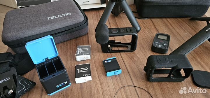 Экшн-камера GoPro Hero 10 Black, комплект