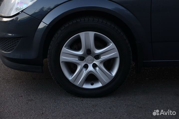 Opel Astra 1.6 МТ, 2010, 47 000 км