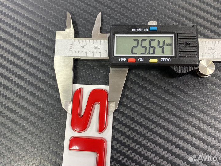 Эмблема Brabus красная на багажник Mercedes