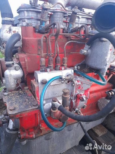 Двигатель д 240 с кпп ЗИЛ стоял на газоне