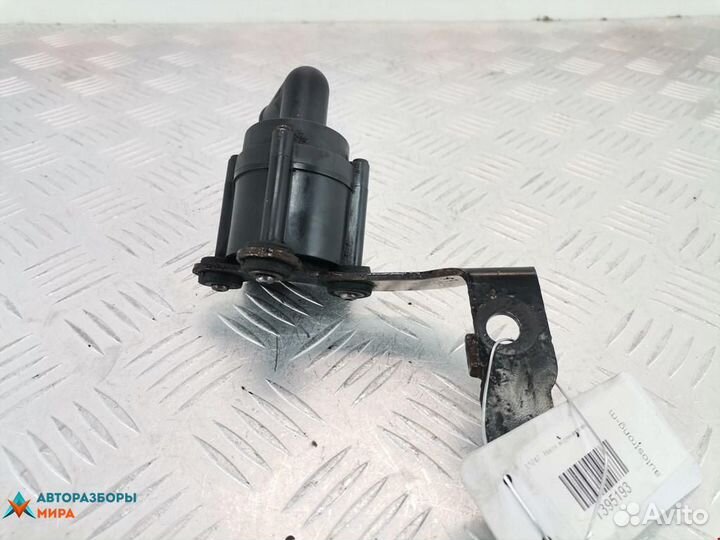 Насос антифриза дополнительный Skoda Octavia