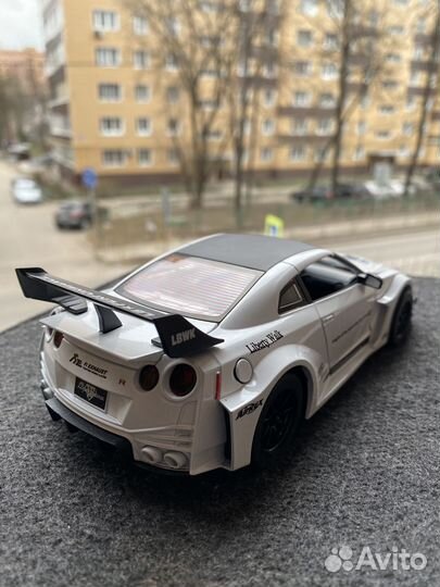 Машинка детская Nissan GT-R R35