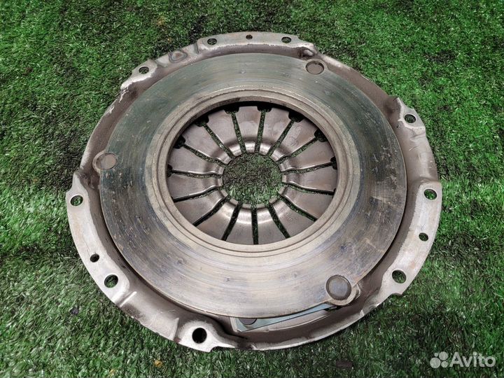 Корзина сцепления Nissan Tiida 1.8