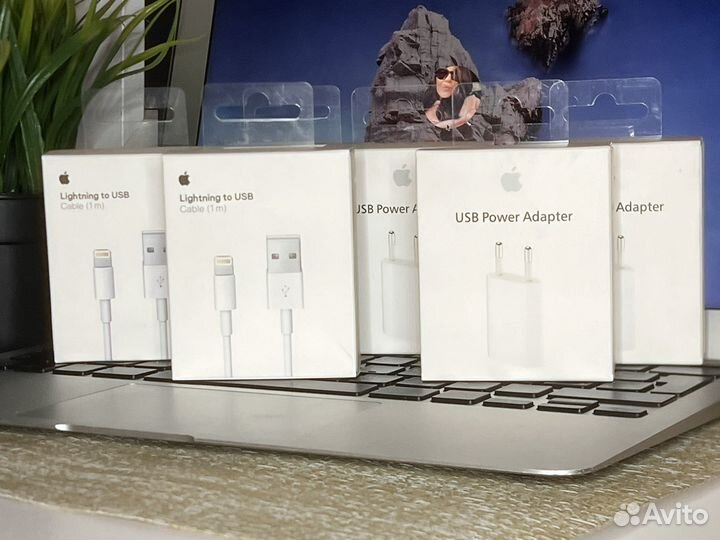 Зарядка на iPhone 5W арт.124