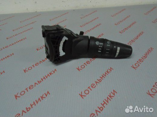 Nissan 25260-8H705 Переключатель дворников