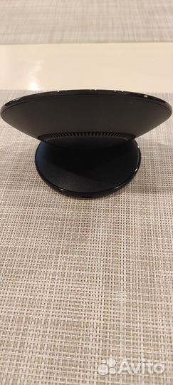 Беспроводное зарядное устройство samsung EP-NG930