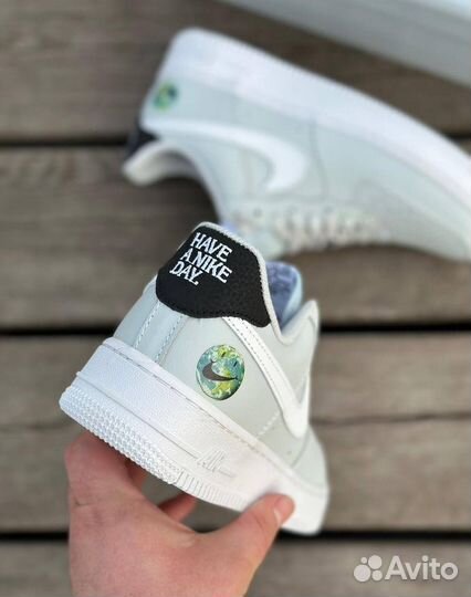 Nike air force 1 серый смайл разм. 42