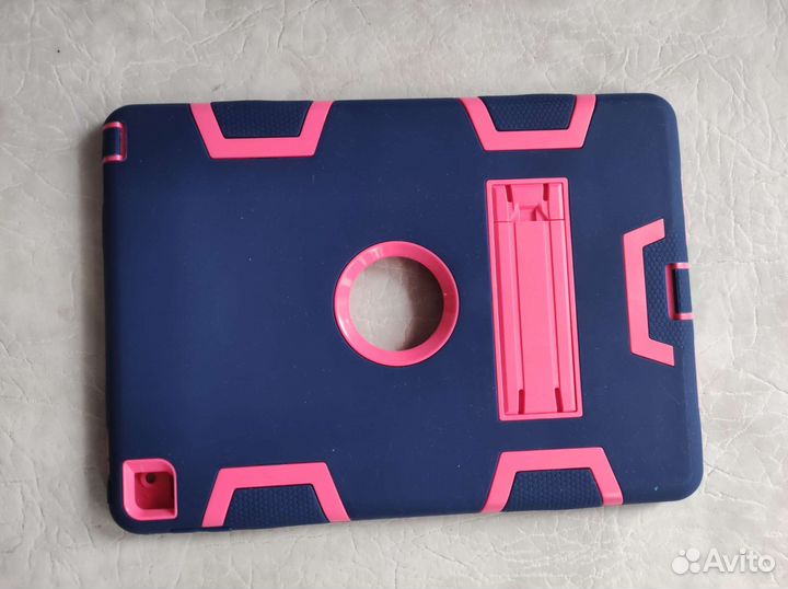 Противоударный чехол для планшета iPad 9.7