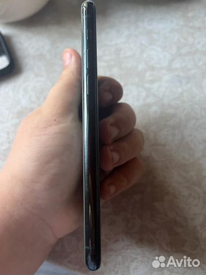 Телефон iPhone 11 pro