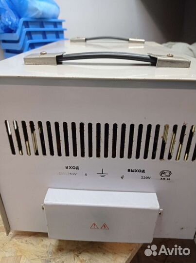 Стабилизатор напряжения Wusley SVC-5000W мало б/у