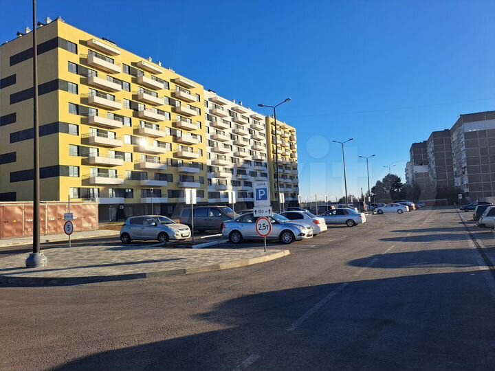 2-к. квартира, 52 м², 4/9 эт.