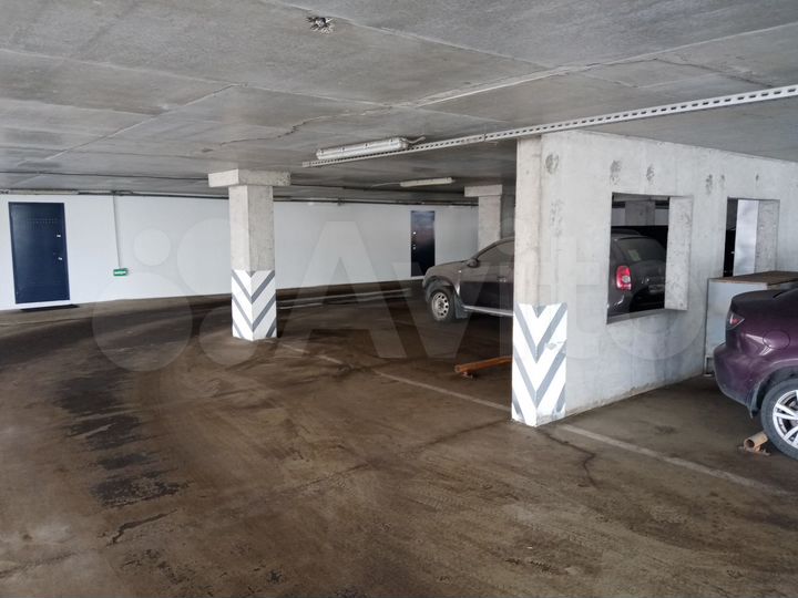 Машиноместо, 15 м²