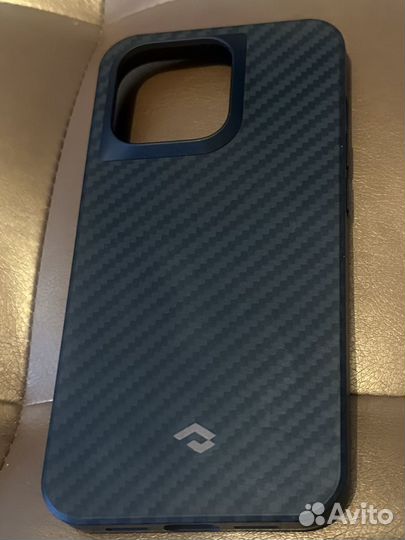 Чехол на iPhone 14 pro pitaka