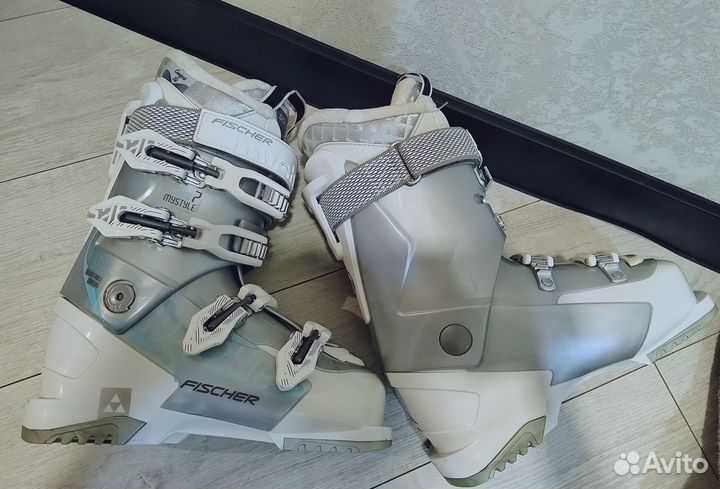 Горнолыжные ботинки Fischer 23,5см 37 размер