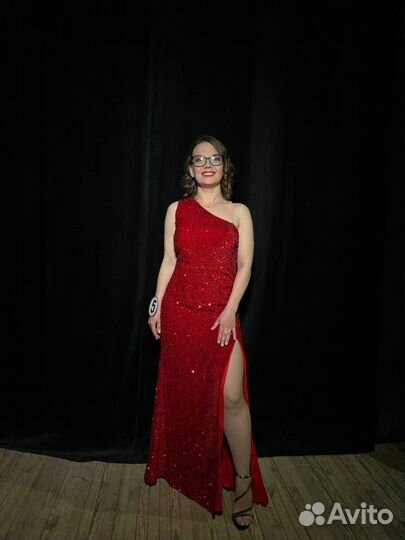 Вечернее блестящее платье в пол 46-48