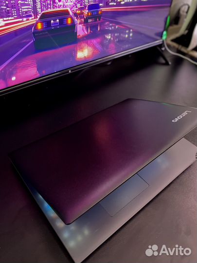Ноутбук lenovo
