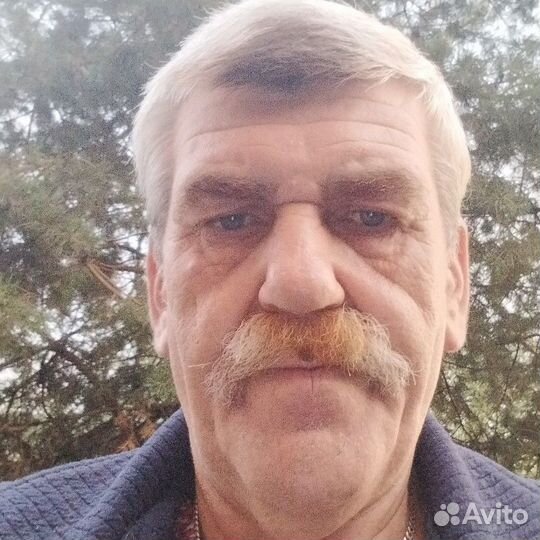 Заправщик АЗС
