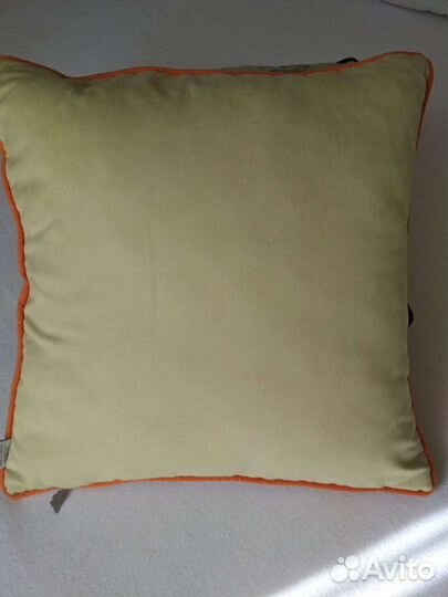 Подушки декоративные 2 шт