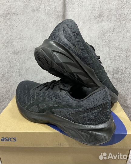 Кроссовки женские для бега Asics Dynablast