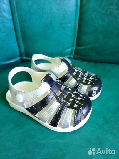 Сандали детские