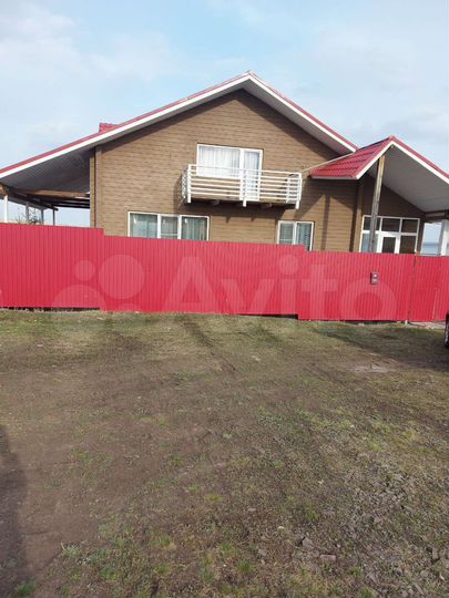 Дом 223 м² на участке 15 сот.