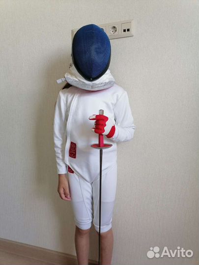 Спорт костюм по фехтованию девочка (леворукая)