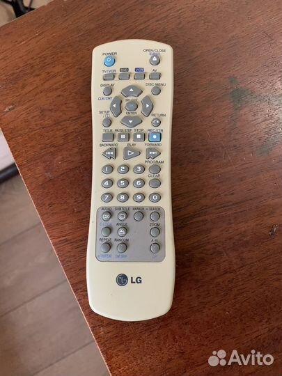Видеомагнитофон LG