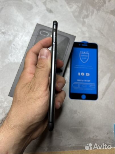 Телефон iPhone 8 plus