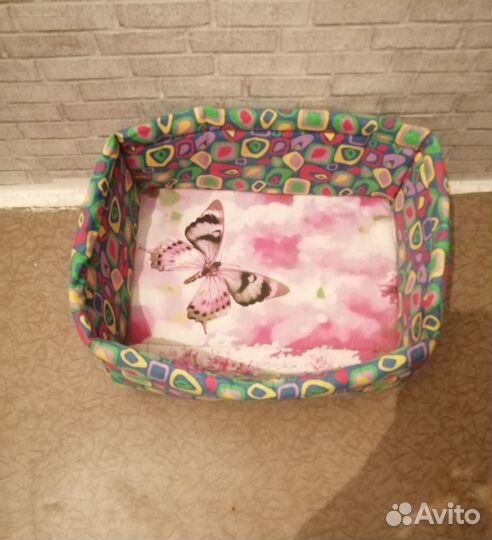 Лежанка для кошек бу