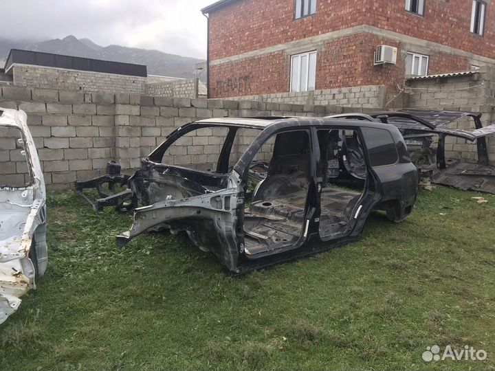 Кузов по частям Toyota Land Cruiser 200