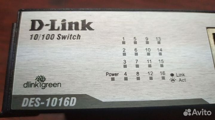 Сетевой коммутатор D-Link 10/100 Switch DES-1016D