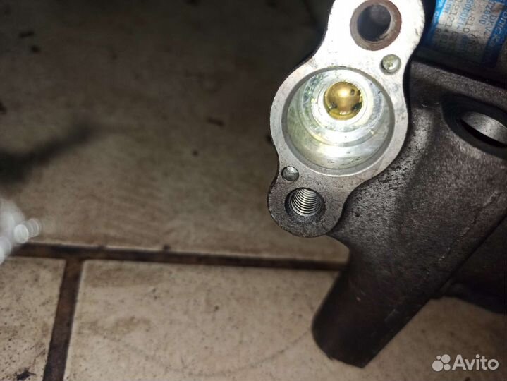 Компрессор кондиционера Nissan qg15