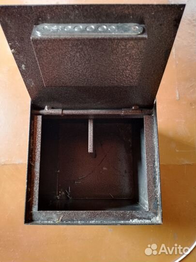 Оружейный сейф для пистолета