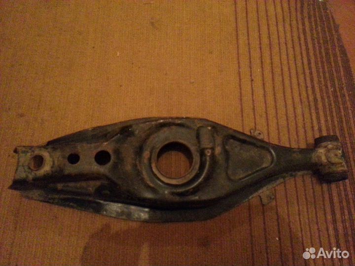 Задний нижний рычаг Mercedes w210/202/203/124