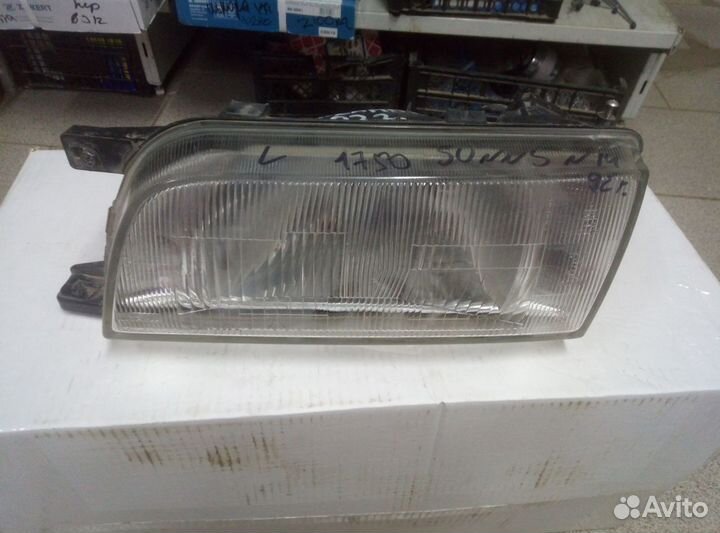 Nissan Sunny N14 фара левая*