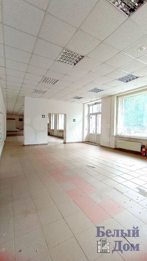 Сдам торговое помещение, 208 м²
