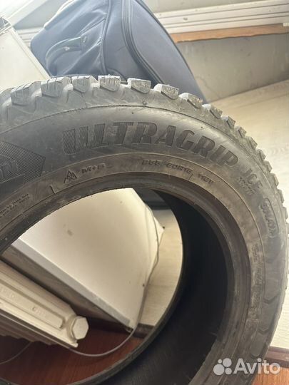 Goodyear UltraGrip SUV 255/60 R18