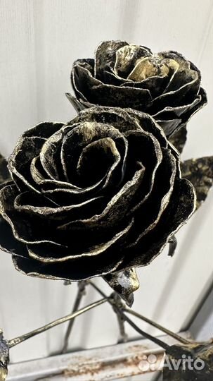 Кованая роза черная
